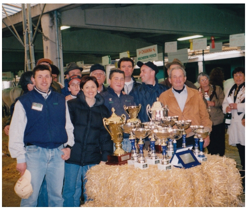 La famiglia festeggia la vittoria della mostra nazionale a Bastia Umbra 19901